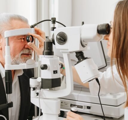 Expert Tips On What To Do The Night Before Cataract Surgery - Health Digest