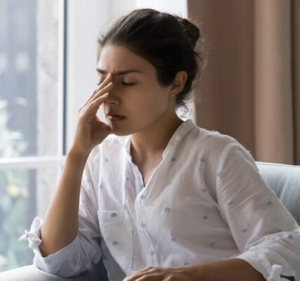The 8 Most Common Intrusive Thoughts People Experience - Health Digest