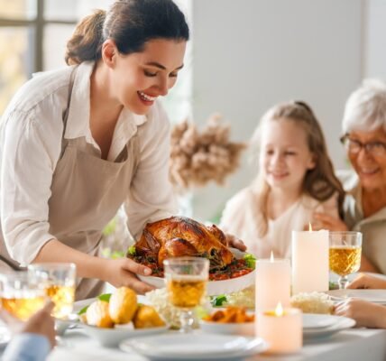 Why You Crave Thanksgiving Dessert (Even When You're Beyond Full) - Health Digest