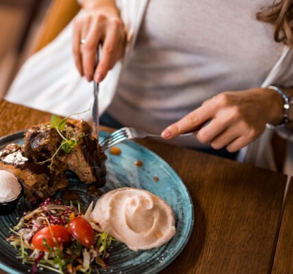 When You Cram Your Daily Protein Intake Into One Meal, This Is What Happens - Health Digest
