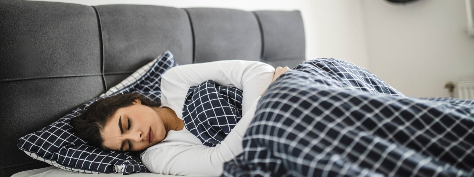 This Is What Happens To Your Gut When You Don't Get Enough Sleep - Health Digest