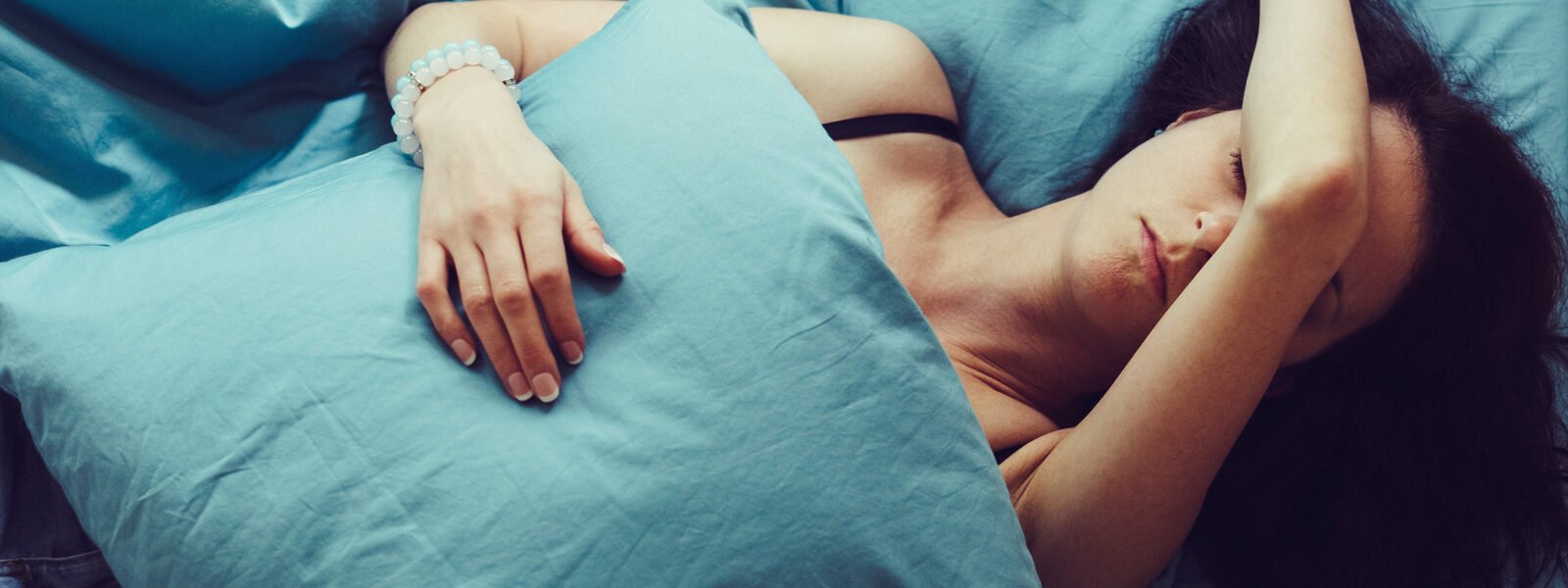 Turns Out Eating This Popular Carb Can Help You Drift Off To Sleep With Ease - Health Digest