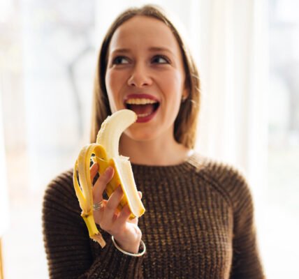 What Happens To Your Gut Health When You Eat Lots Of Bananas - Health Digest
