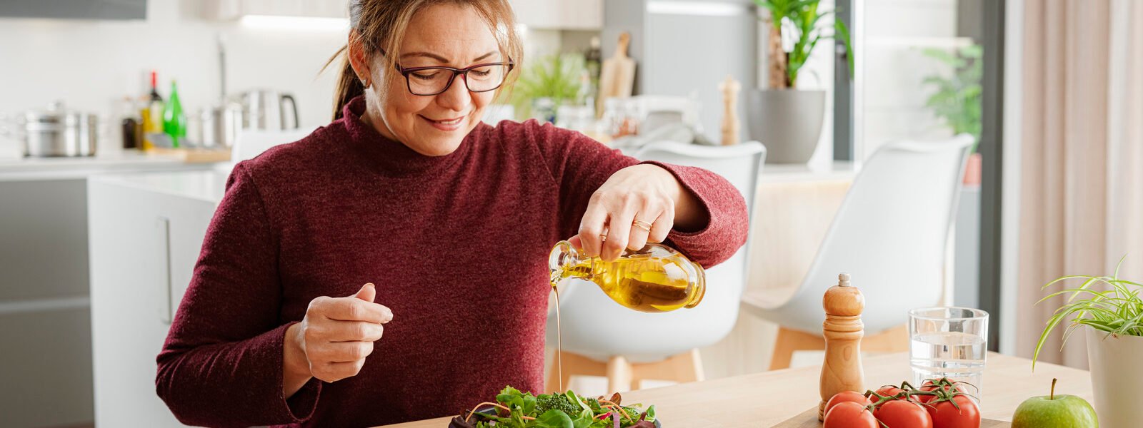 What Happens To Your Gut When You Eat Olive Oil Every Day - Health Digest