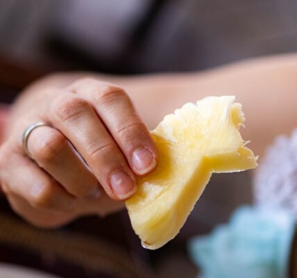 Eating Pineapple Has An Unexpected Effect On Your Cholesterol - Health Digest