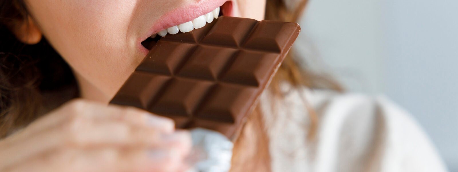 Eating Chocolate Every Day Has An Unexpected Effect On Your Gut - Health Digest