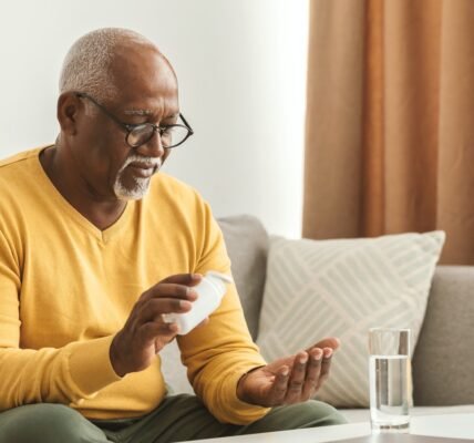 Men Should Think Twice Before Taking These Two Medications Together - Health Digest