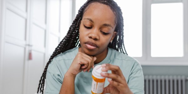 What Happens To Your Gut When You Stop Taking Antidepressants - Health Digest