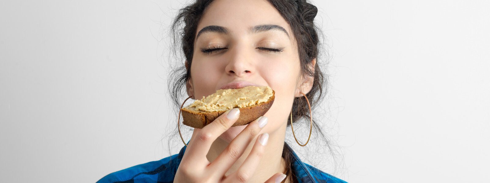 When You Eat Peanut Butter Every Day, This Is What Happens To Your Appetite - Health Digest