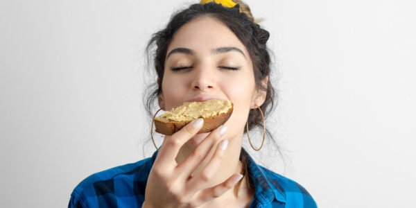 When You Eat Peanut Butter Every Day, This Is What Happens To Your Appetite - Health Digest