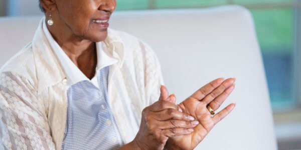 Do This With Your Hands To Lower High Blood Pressure - Health Digest